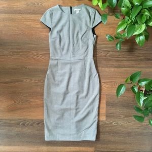Houndstooth Slim Sleeved Dress